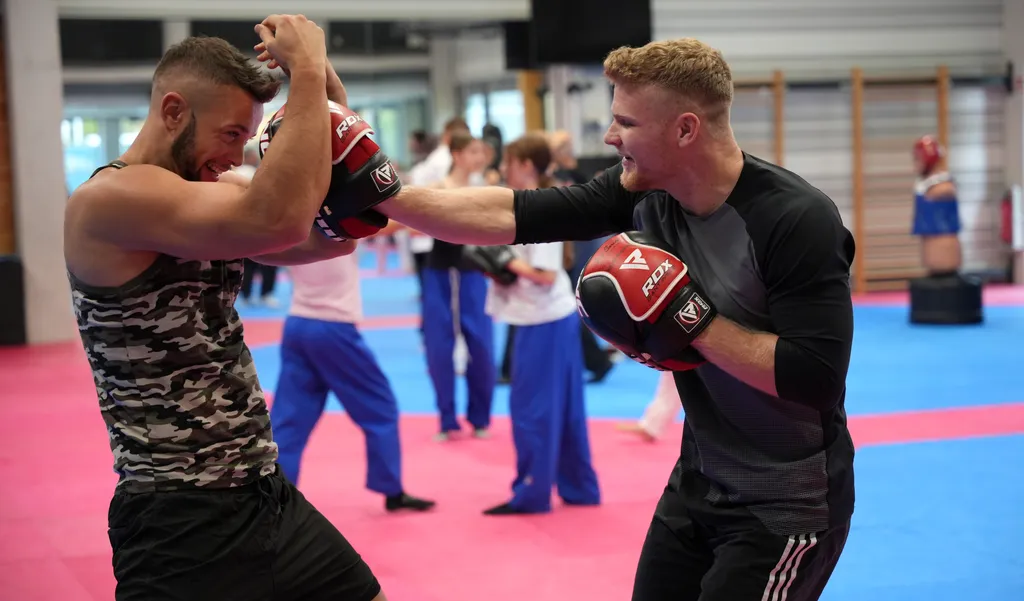 Keysi - Übungen um Pensador 3